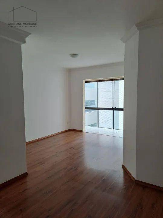 Apartamento à venda com 3 quartos, 93m² - Foto 1