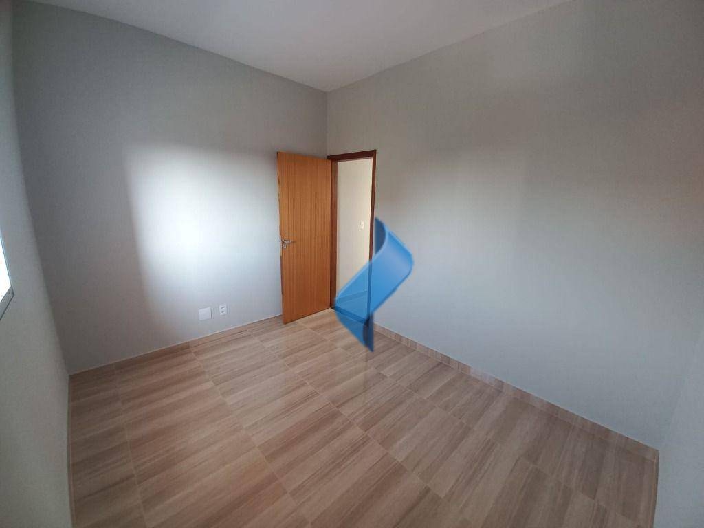 Casa à venda com 4 quartos, 205m² - Foto 8