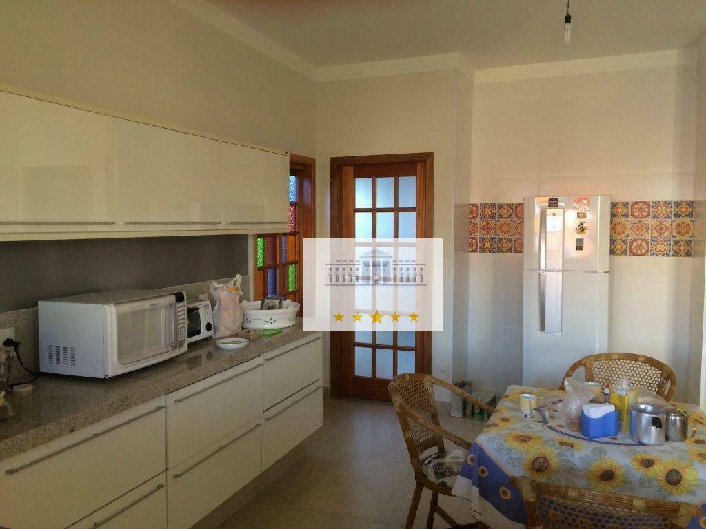 Casa à venda com 3 quartos, 136m² - Foto 4