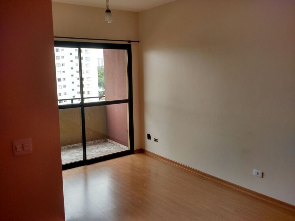 Apartamento à venda com 3 quartos, 73m² - Foto 1