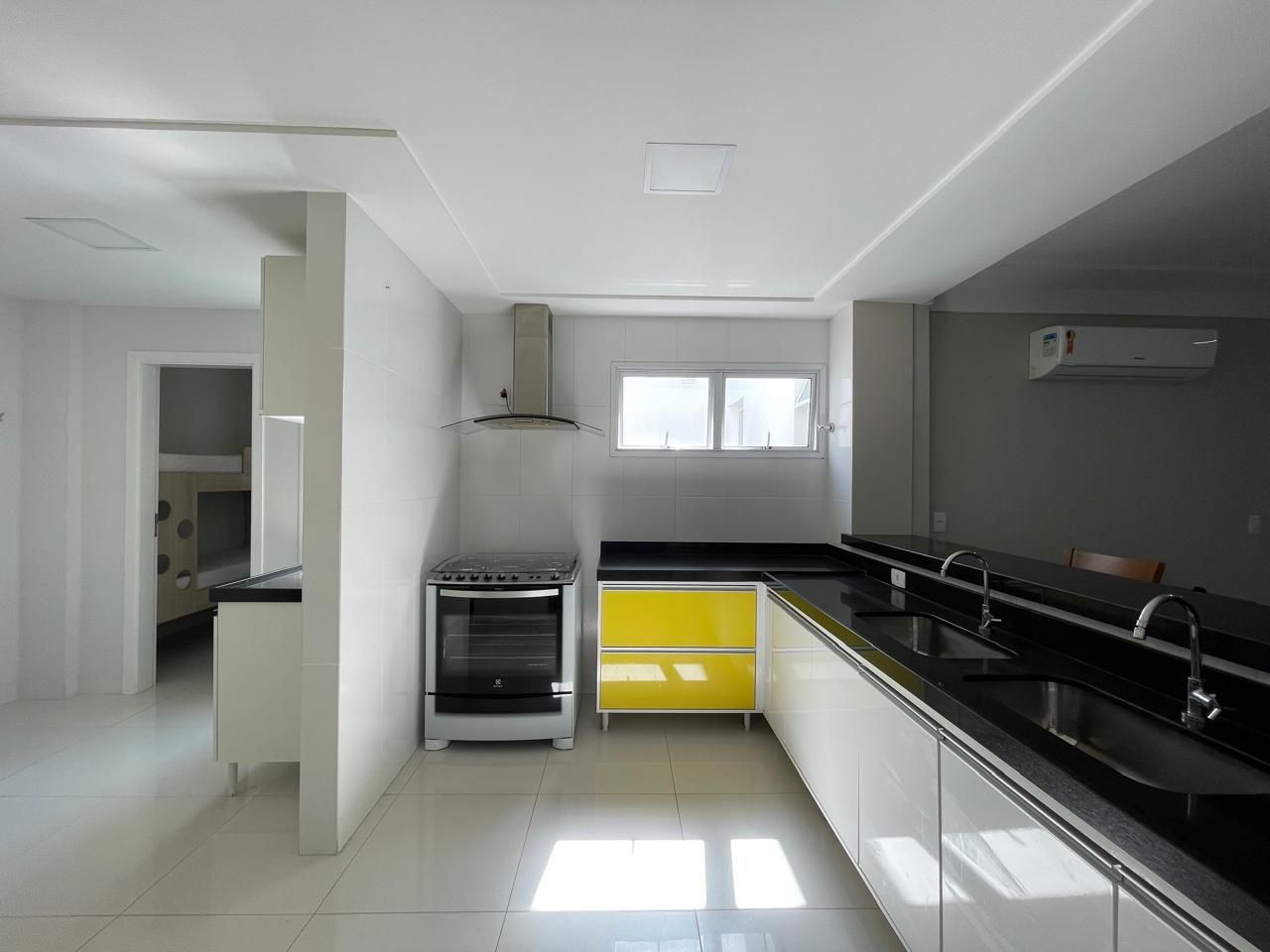 Apartamento à venda com 3 quartos, 145m² - Foto 19