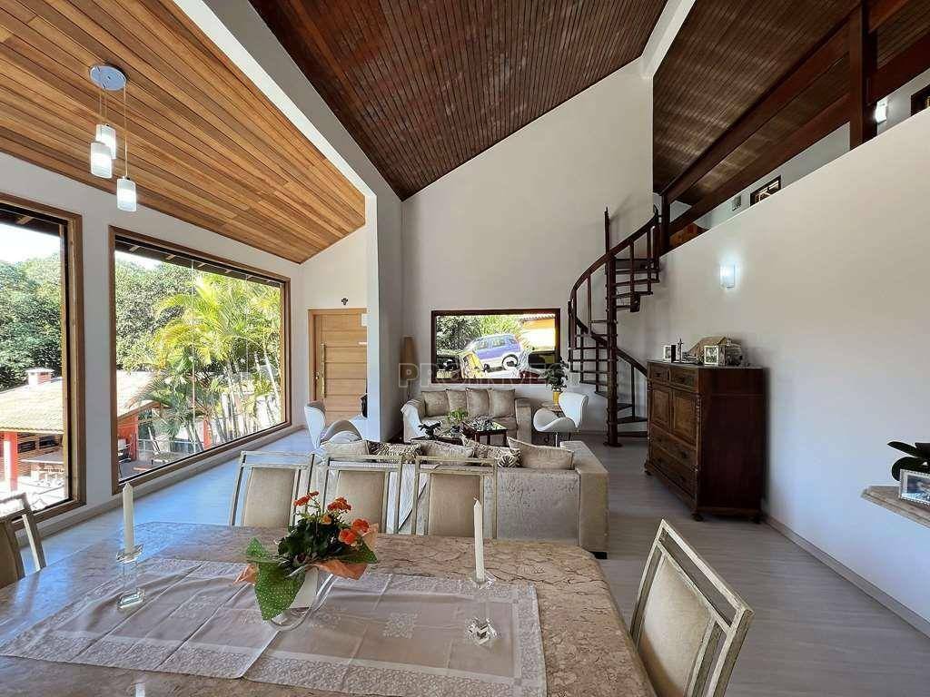 Casa de Condomínio à venda com 4 quartos, 350m² - Foto 13