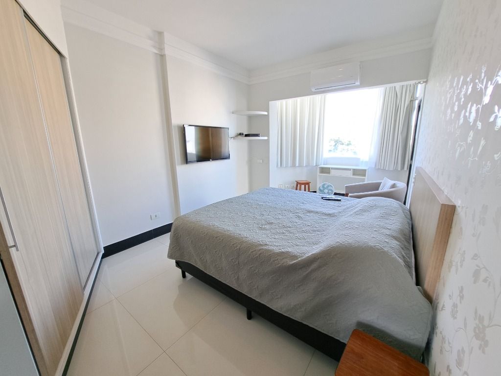 Apartamento à venda com 3 quartos, 180m² - Foto 16