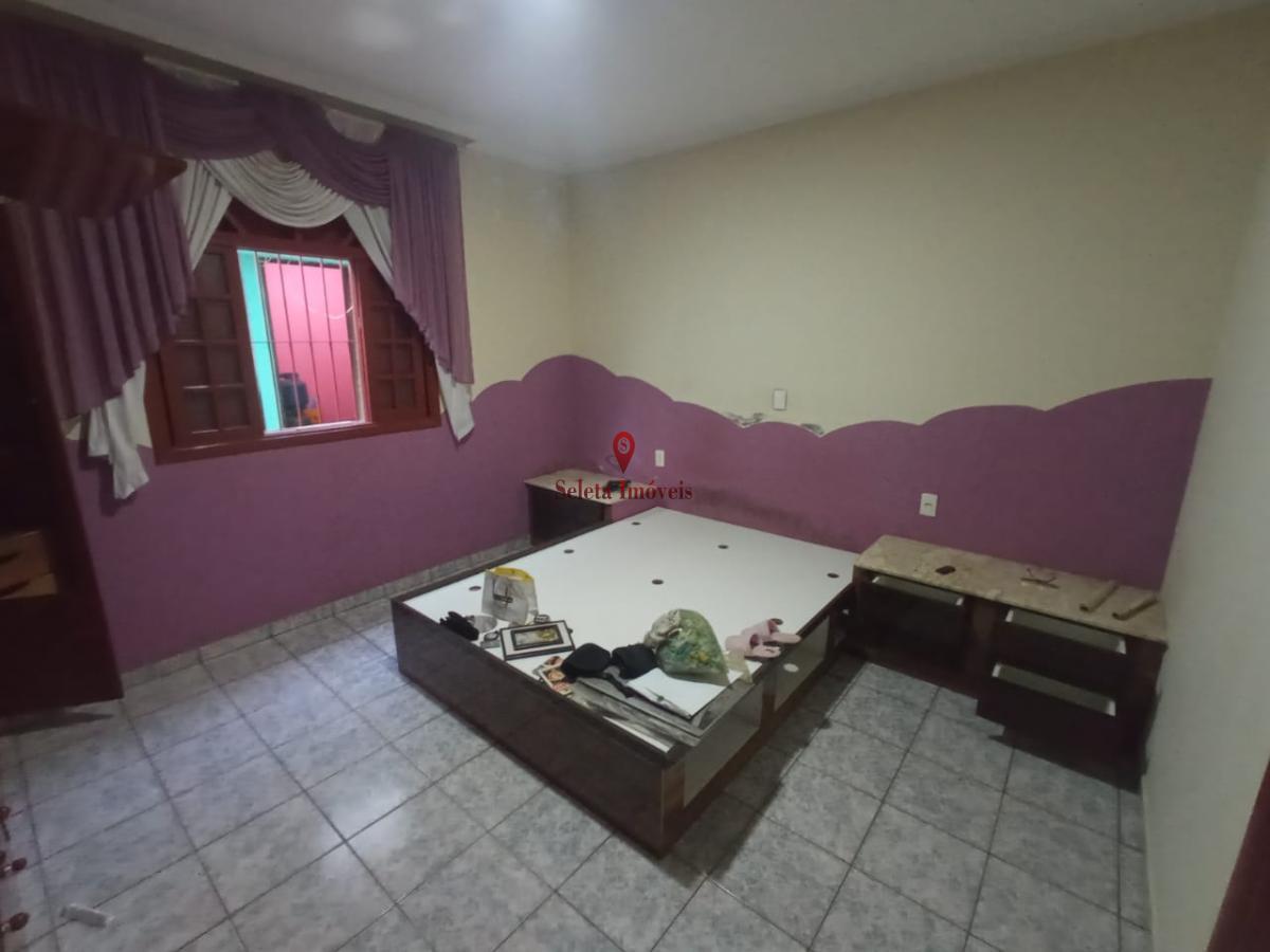 Casa à venda com 3 quartos, 200m² - Foto 11