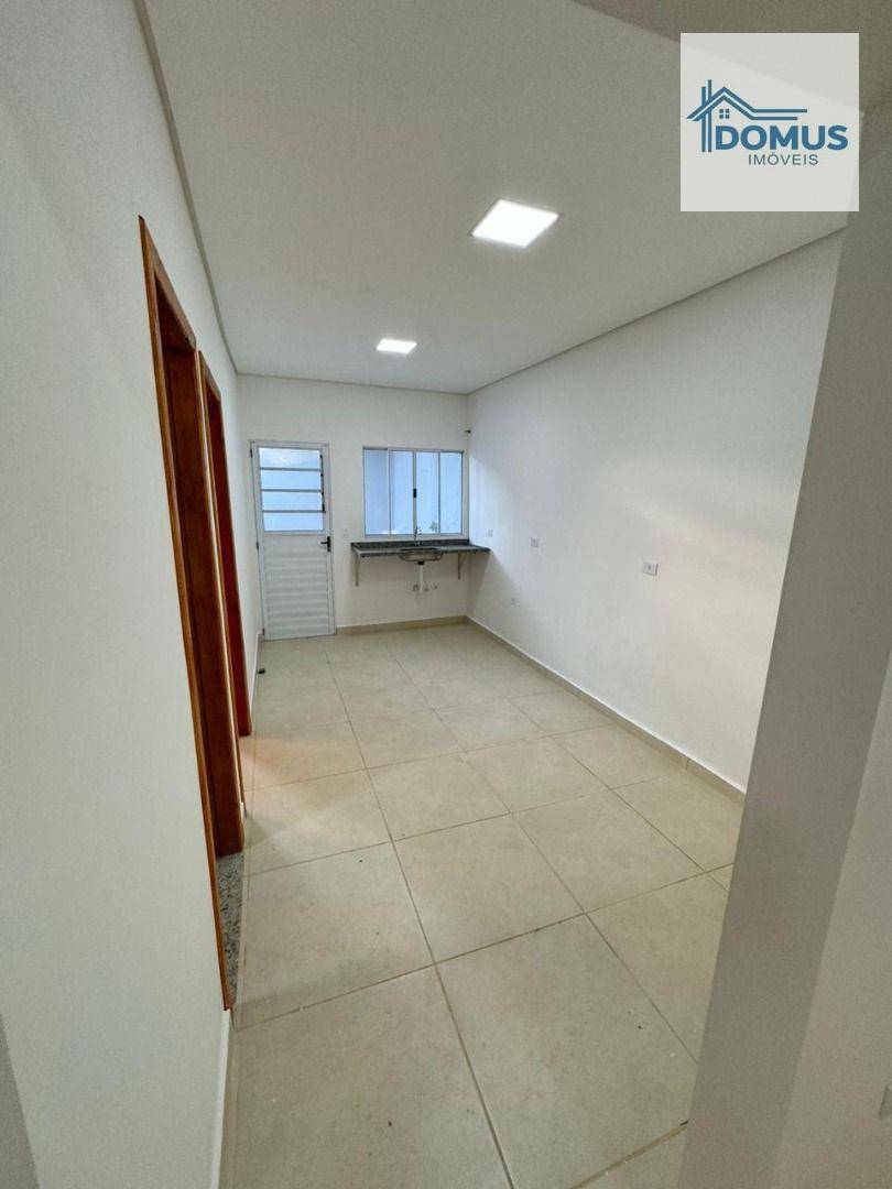 Casa à venda com 3 quartos, 61m² - Foto 5