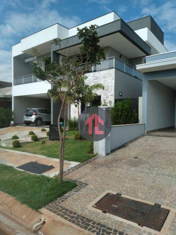 Casa de Condomínio à venda com 4 quartos, 242m² - Foto 2