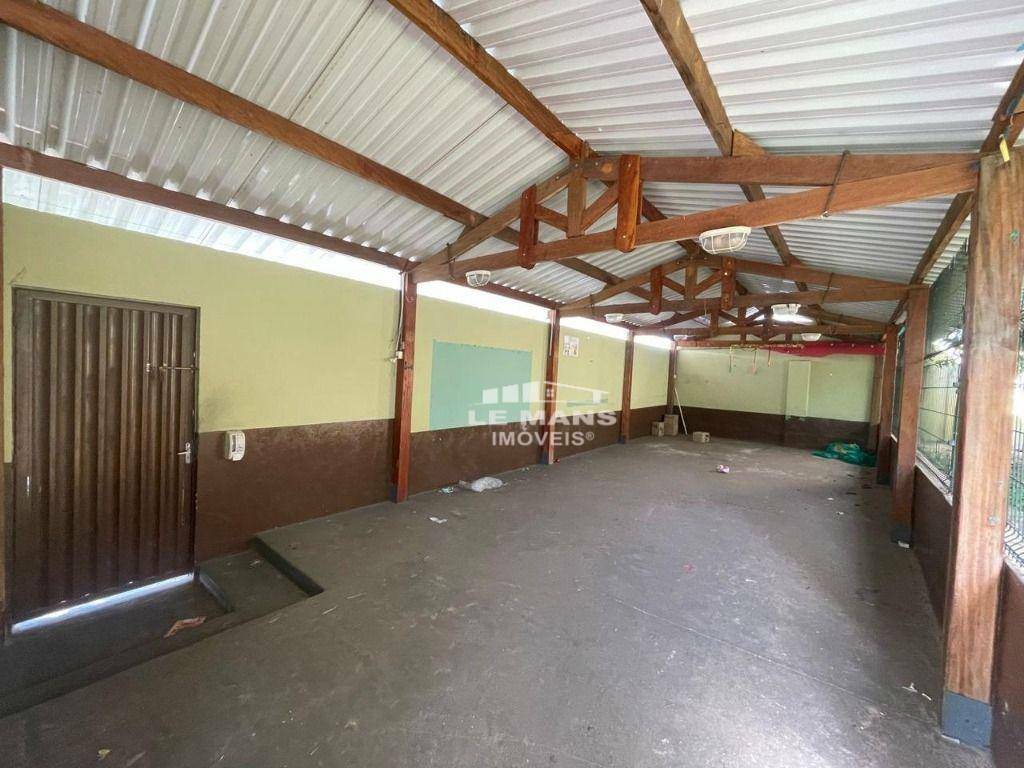 Casa à venda e aluguel com 4 quartos, 358m² - Foto 5