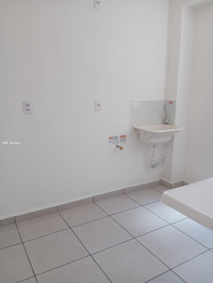 Apartamento à venda com 2 quartos, 42m² - Foto 7