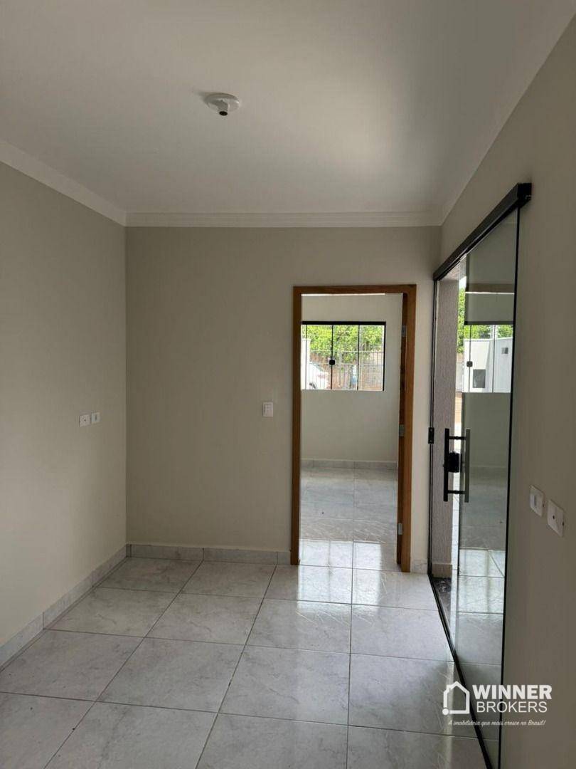 Casa à venda com 2 quartos, 65m² - Foto 3