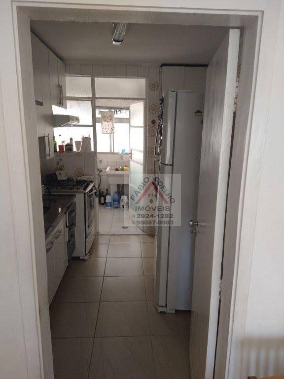 Apartamento à venda com 3 quartos, 98m² - Foto 32