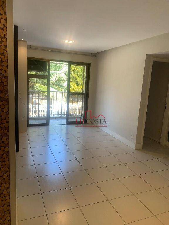 Apartamento à venda com 3 quartos, 80m² - Foto 2