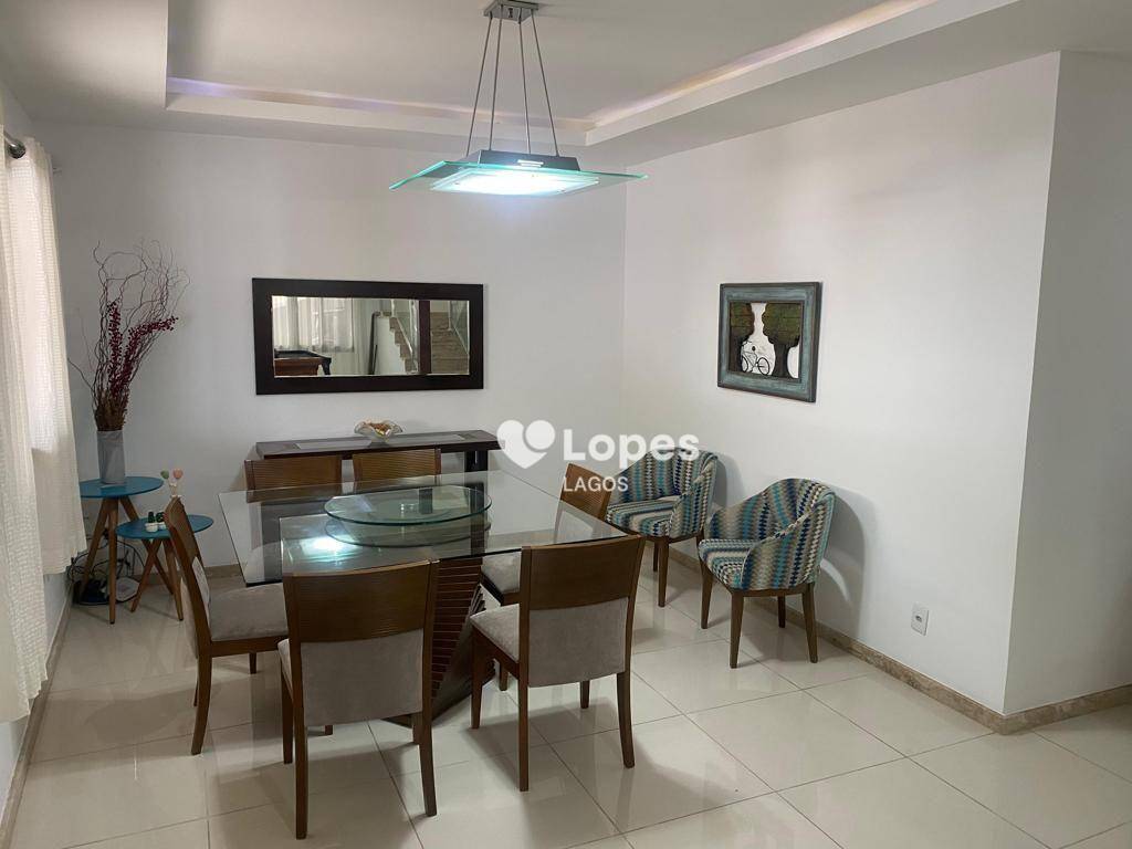 Casa à venda com 3 quartos, 250m² - Foto 7