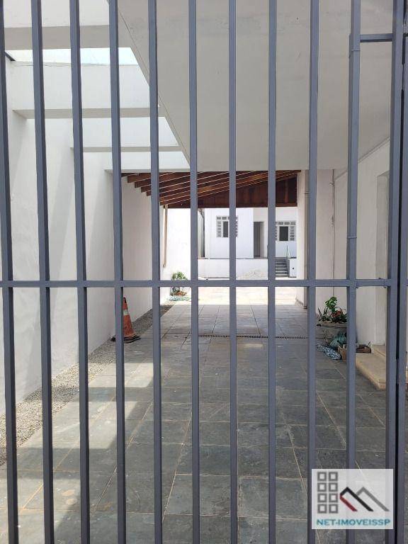 Sobrado à venda com 6 quartos, 230m² - Foto 10