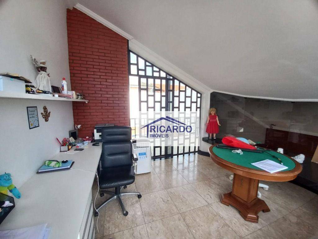 Sobrado à venda com 3 quartos, 452m² - Foto 7