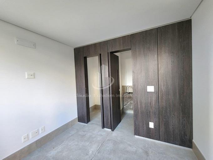 Apartamento à venda com 4 quartos, 197m² - Foto 18