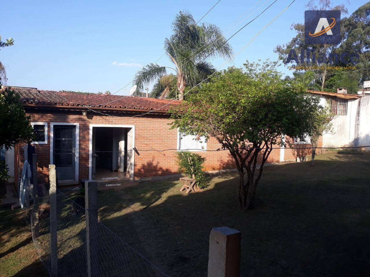 Chácara à venda com 3 quartos, 188m² - Foto 2