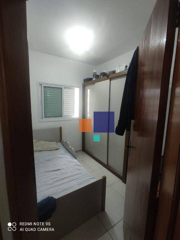 Apartamento para alugar com 2 quartos, 80m² - Foto 12