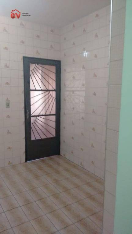 Casa à venda com 3 quartos, 130m² - Foto 11