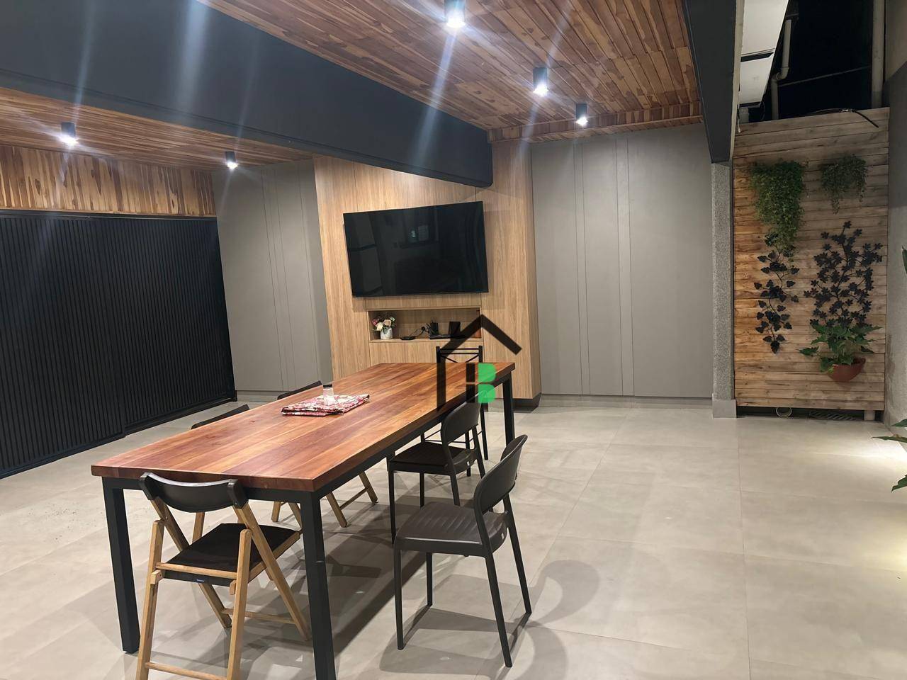 Casa, 4 quartos, 240 m² - Foto 3