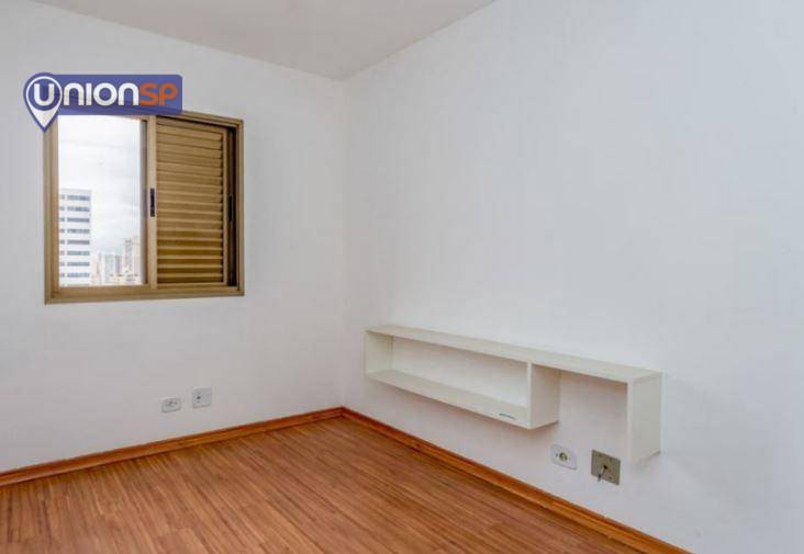 Apartamento à venda com 3 quartos, 74m² - Foto 4