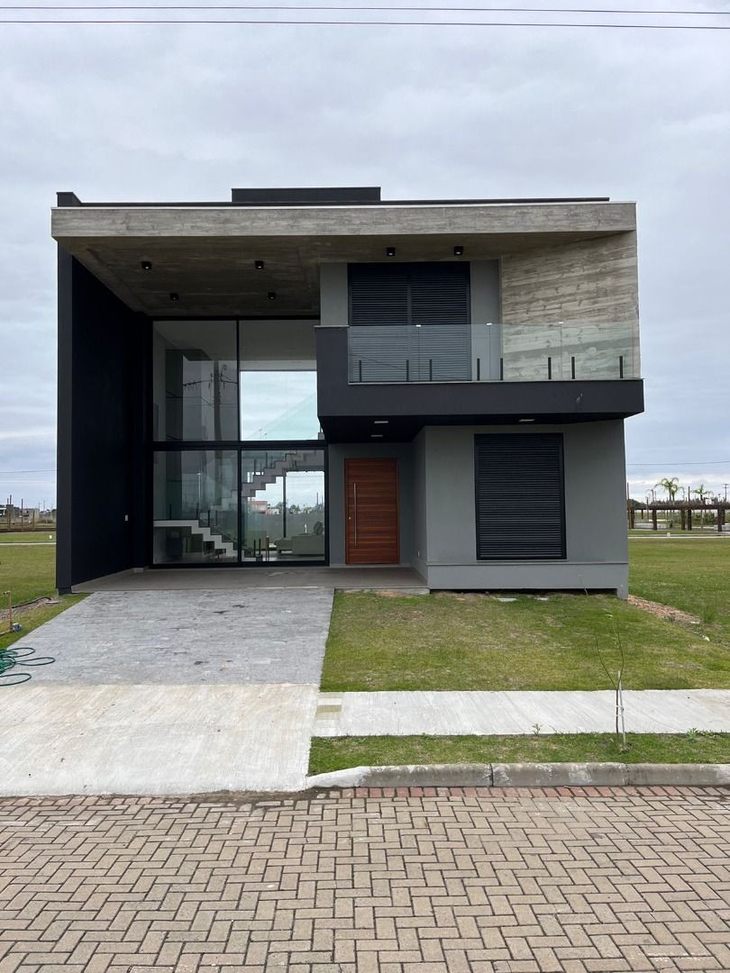 Casa de Condomínio à venda com 4 quartos, 198m² - Foto 2