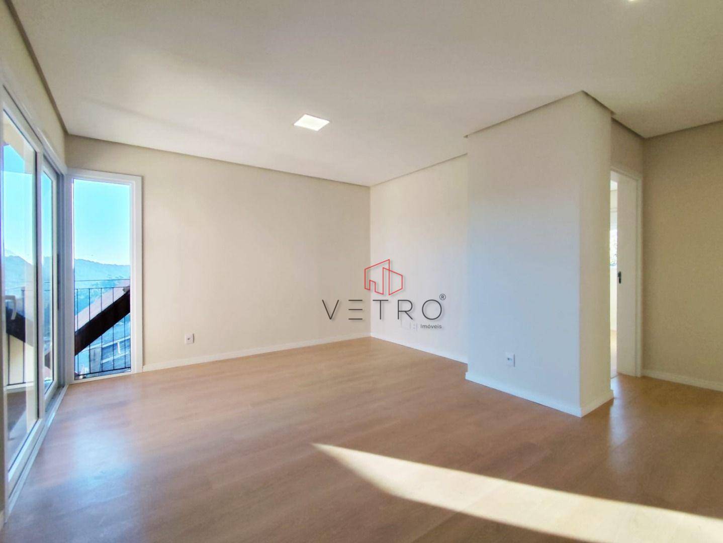 Apartamento à venda com 2 quartos, 80m² - Foto 4