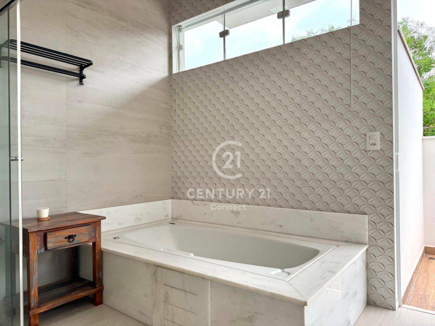 Casa de Condomínio à venda com 4 quartos, 360m² - Foto 47