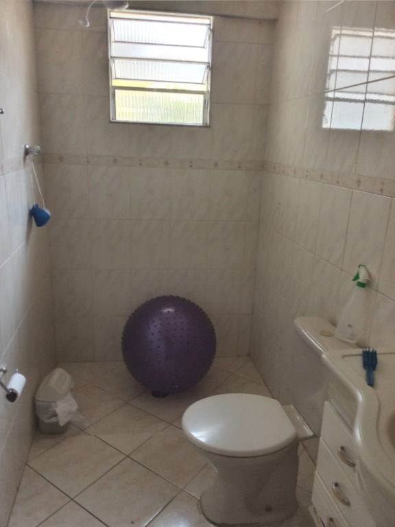 Casa à venda com 3 quartos, 200m² - Foto 3