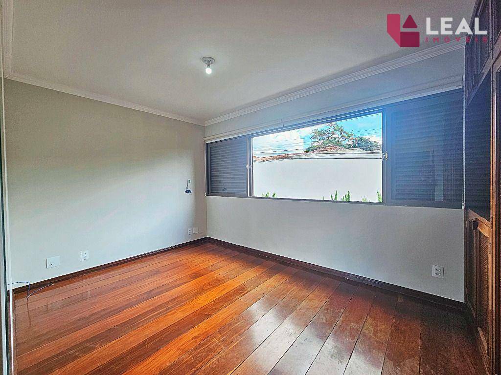 Apartamento para alugar com 3 quartos, 130m² - Foto 22