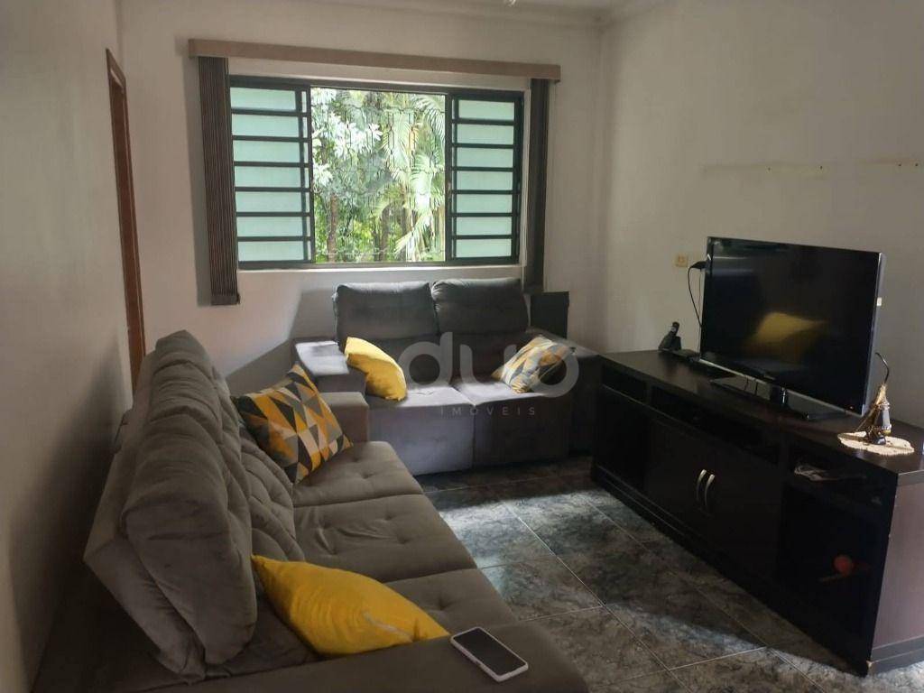 Casa à venda com 3 quartos, 83m² - Foto 1