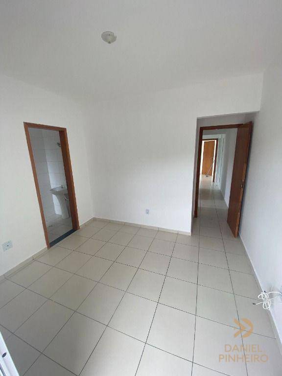 Apartamento à venda com 2 quartos, 62m² - Foto 9