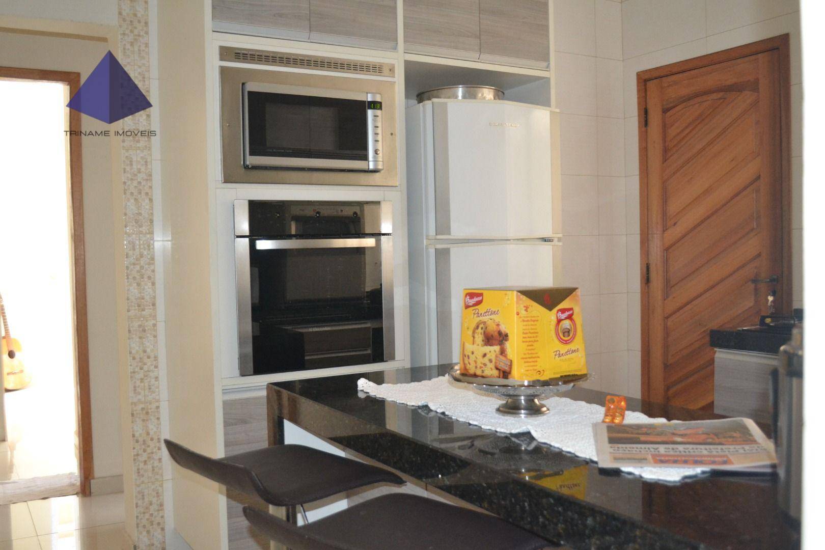 Sobrado à venda com 4 quartos, 160m² - Foto 4