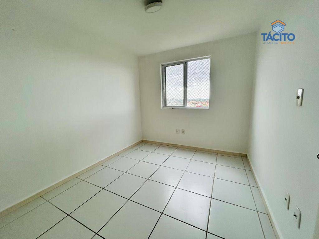 Apartamento à venda com 3 quartos, 65m² - Foto 4
