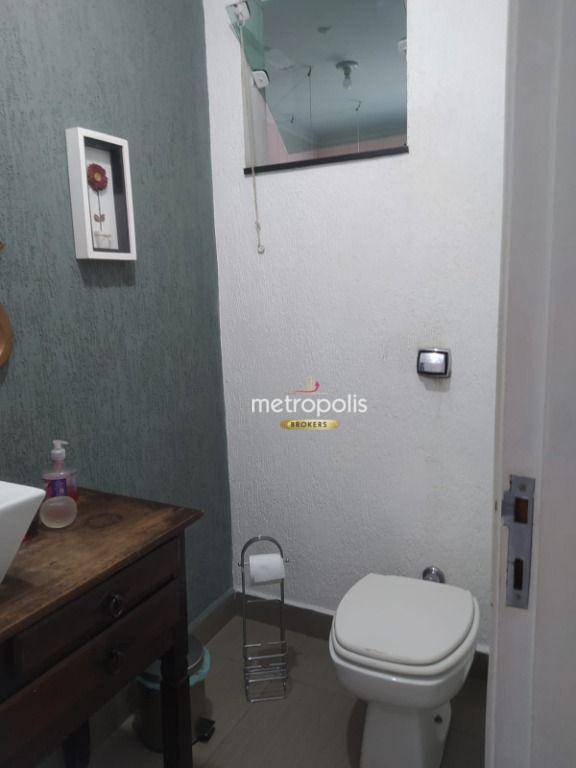 Sobrado à venda com 2 quartos, 200m² - Foto 30