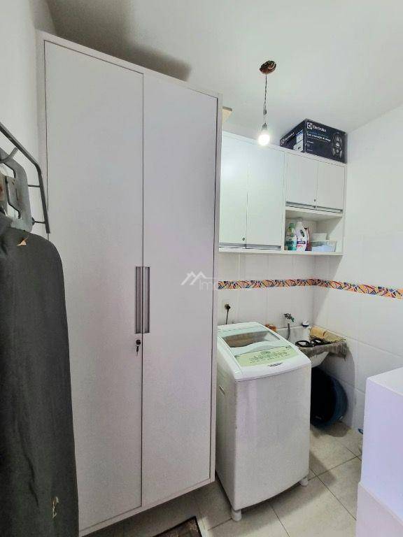 Casa de Condomínio à venda com 3 quartos, 253m² - Foto 21