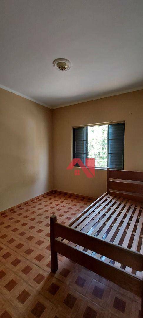 Casa à venda e aluguel com 5 quartos, 100m² - Foto 3