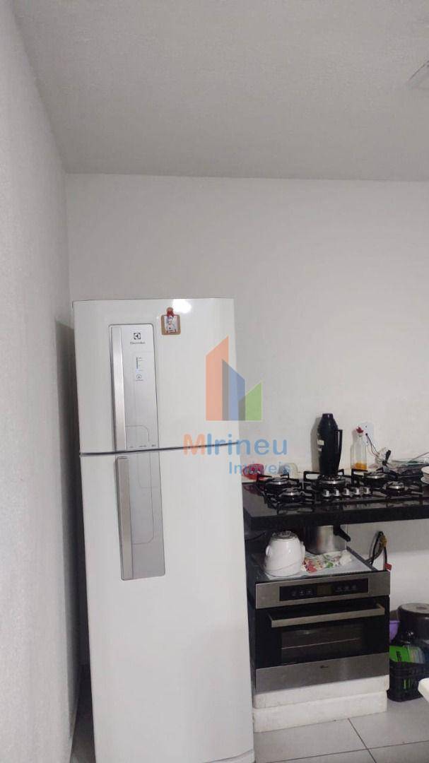 Apartamento à venda com 2 quartos, 47m² - Foto 4