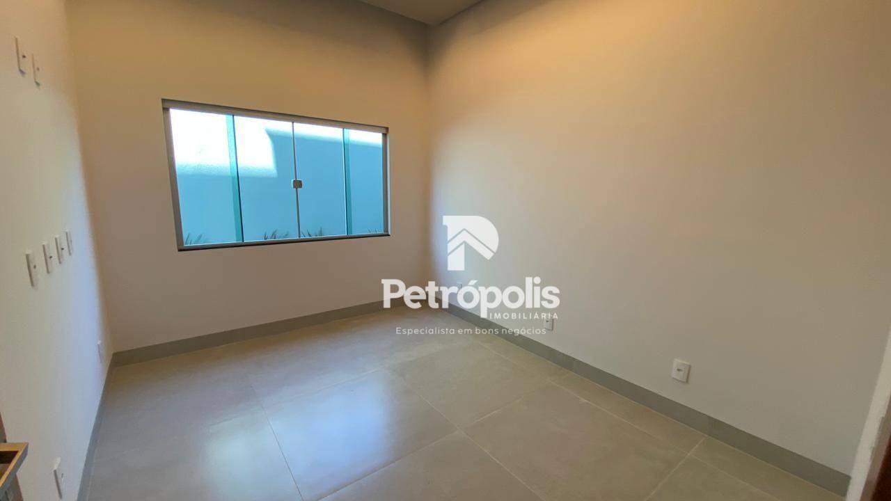 Casa à venda com 4 quartos, 196m² - Foto 13