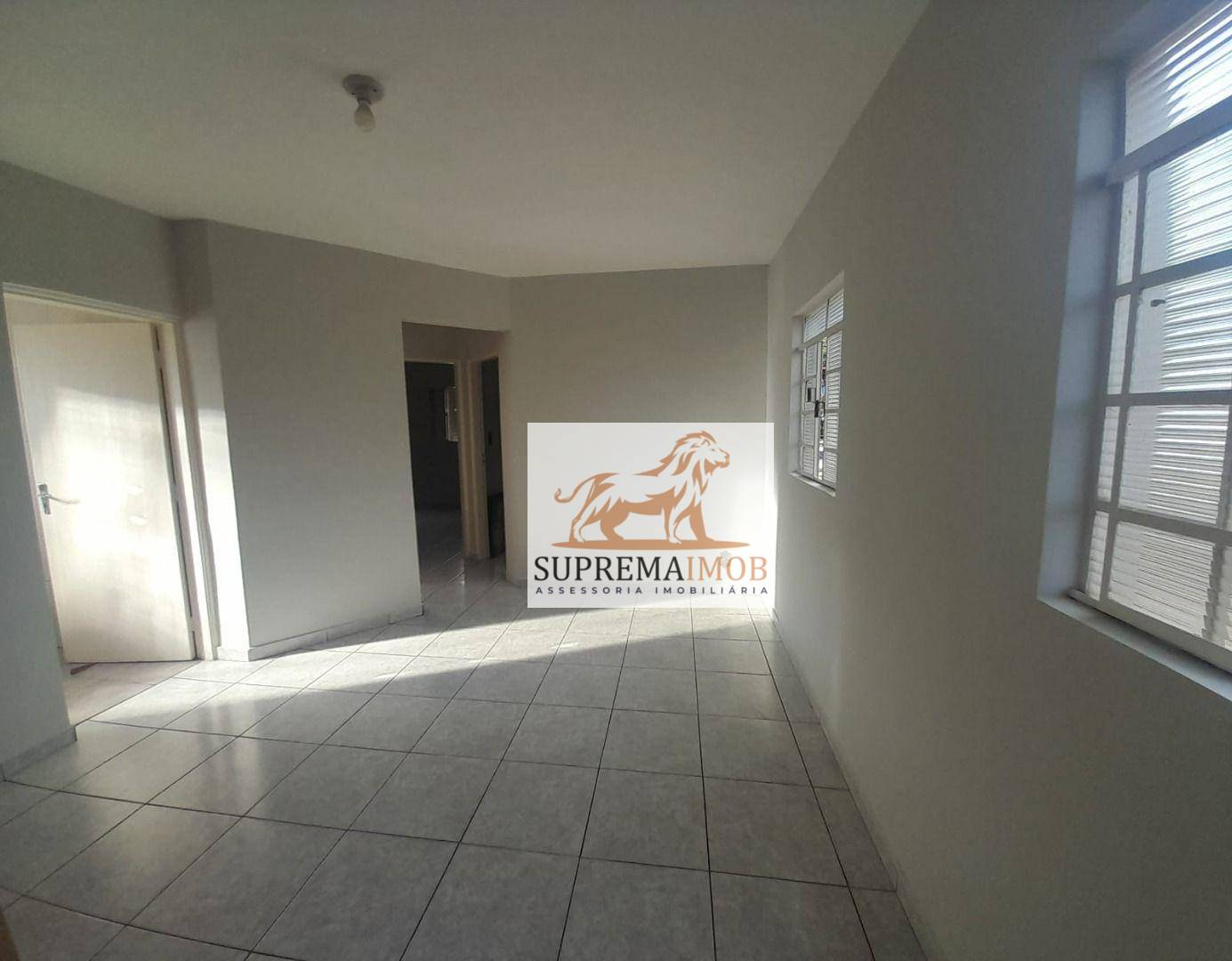 Apartamento à venda com 2 quartos, 64m² - Foto 2