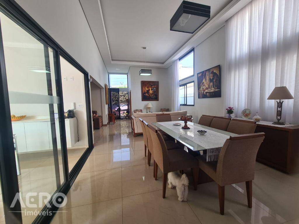 Casa de Condomínio à venda com 3 quartos, 226m² - Foto 18