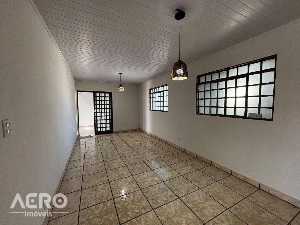 Casa, 3 quartos, 140 m² - Foto 2