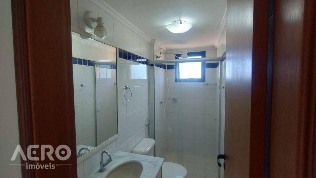 Apartamento para alugar com 2 quartos, 65m² - Foto 5