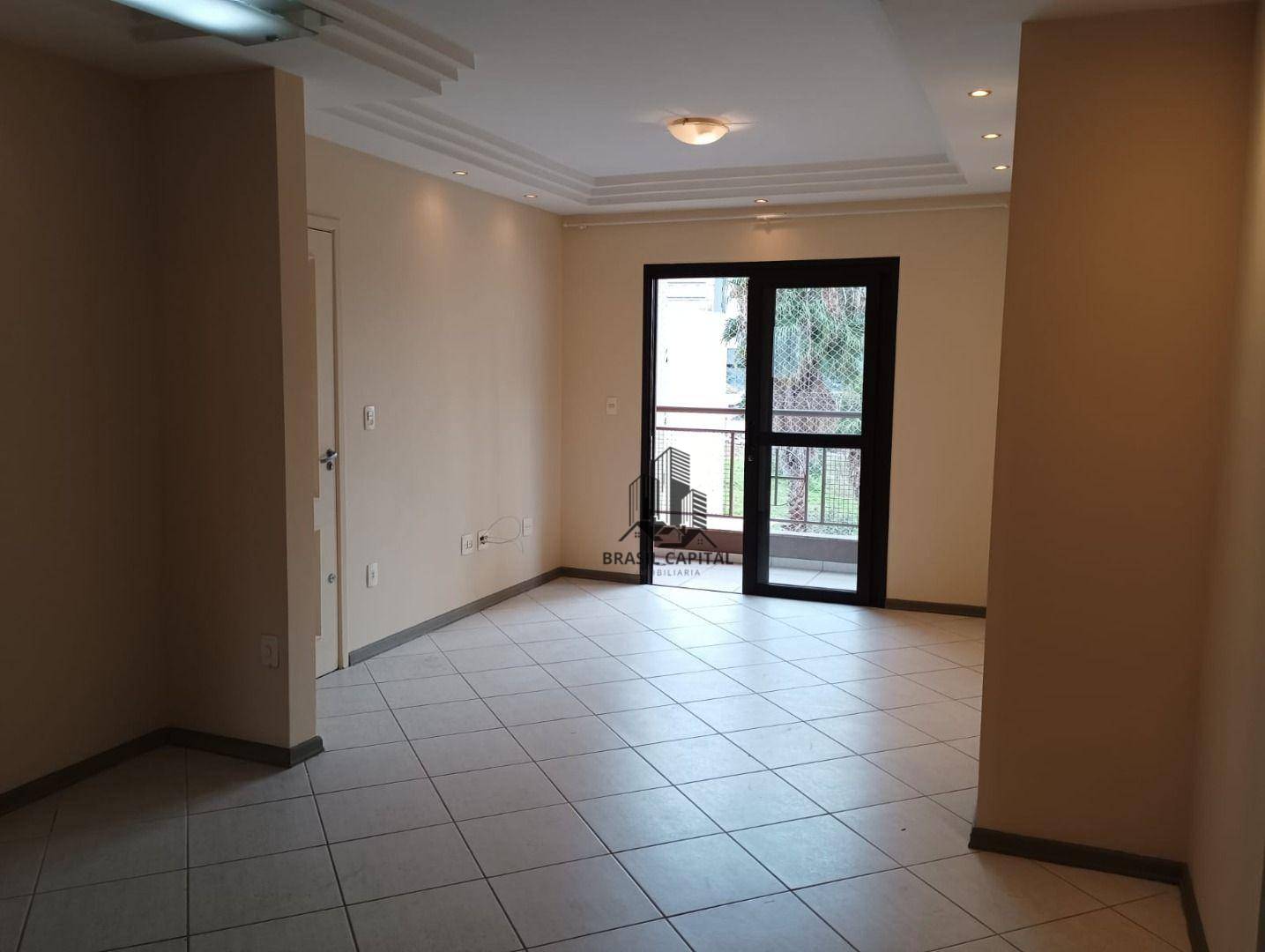 Apartamento para alugar com 3 quartos, 87m² - Foto 2