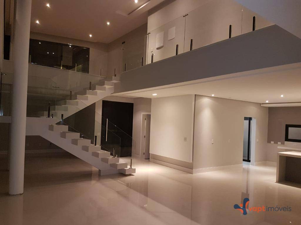 Sobrado à venda com 4 quartos, 400m² - Foto 4