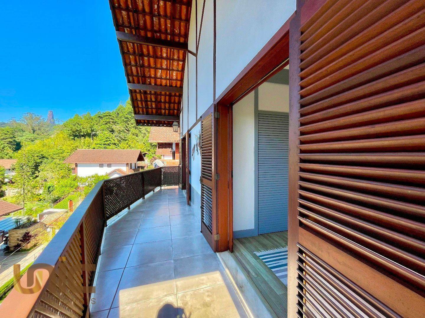 Casa de Condomínio à venda com 3 quartos, 238m² - Foto 32