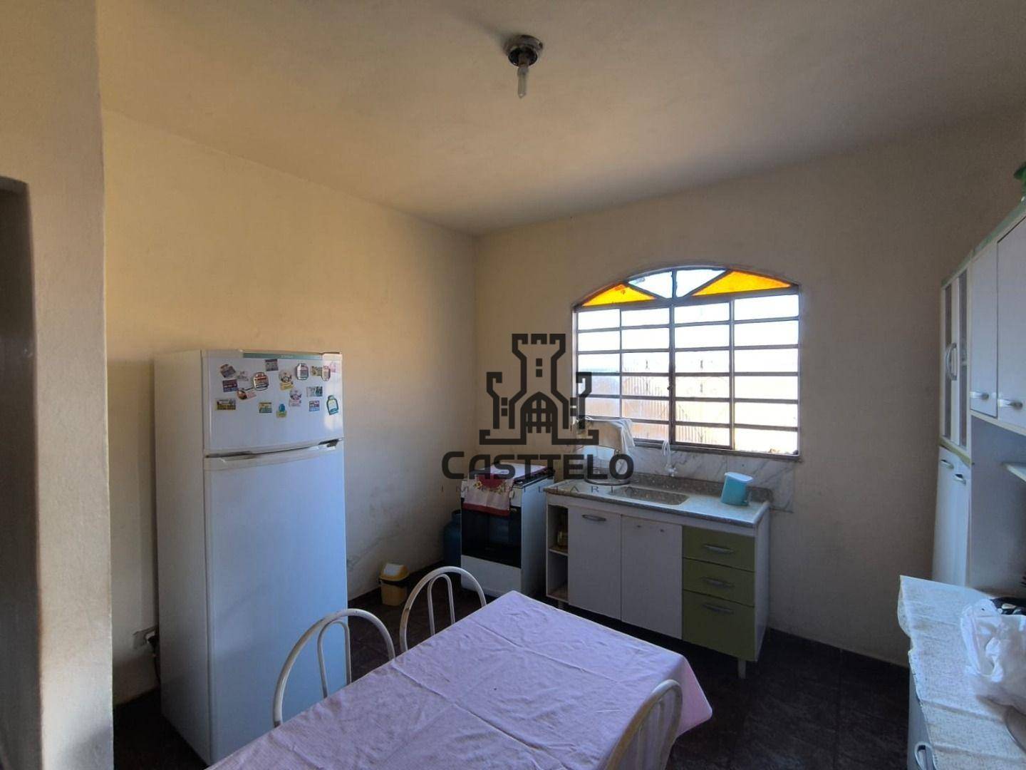 Casa à venda com 3 quartos, 90m² - Foto 6