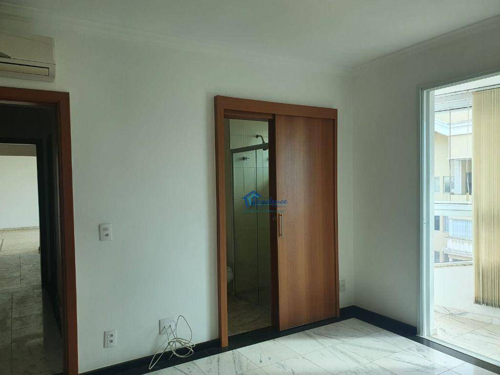 Apartamento à venda com 3 quartos, 132m² - Foto 22