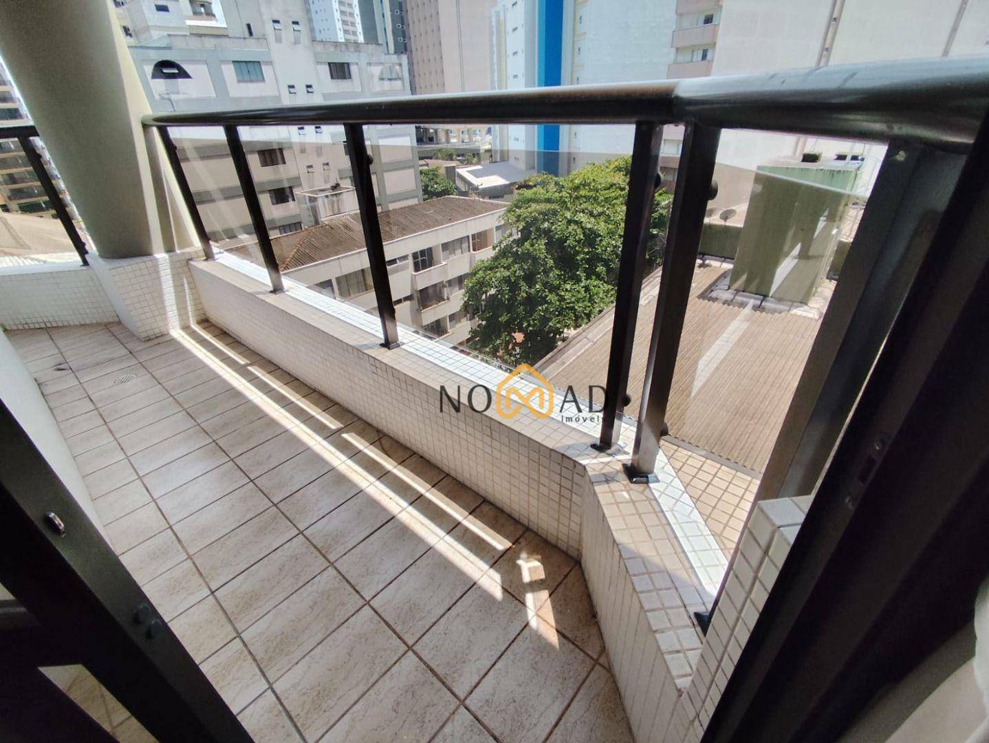 Apartamento para alugar com 3 quartos, 96m² - Foto 5