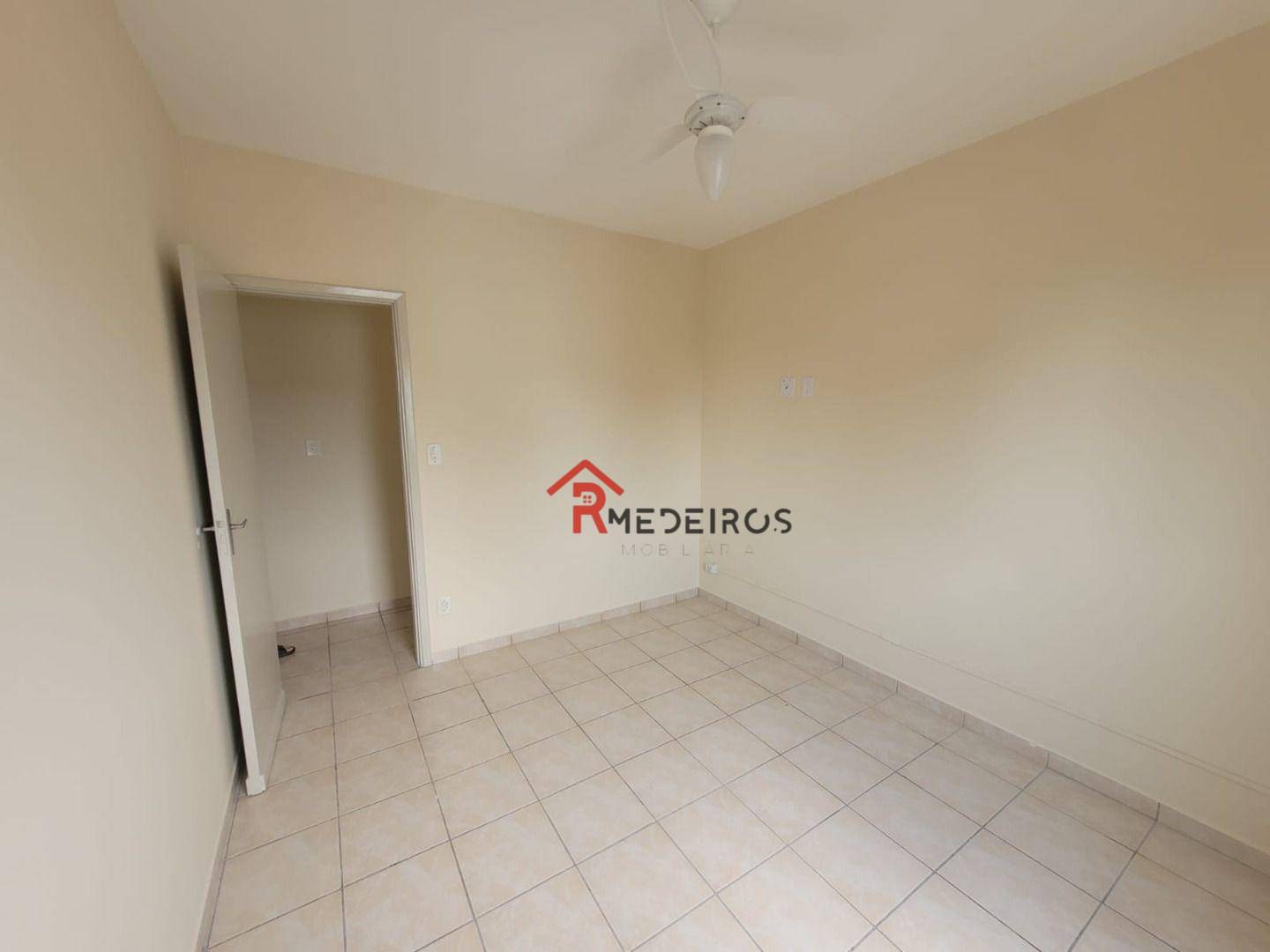 Apartamento para alugar com 2 quartos, 76m² - Foto 12