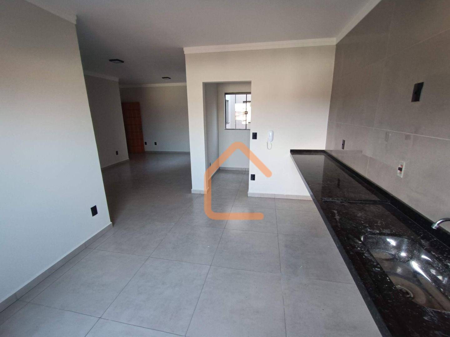 Apartamento para alugar com 3 quartos, 78m² - Foto 2